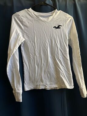 Hollister White Long Sleeve Tee with Navy Seagull and Sleeve Script